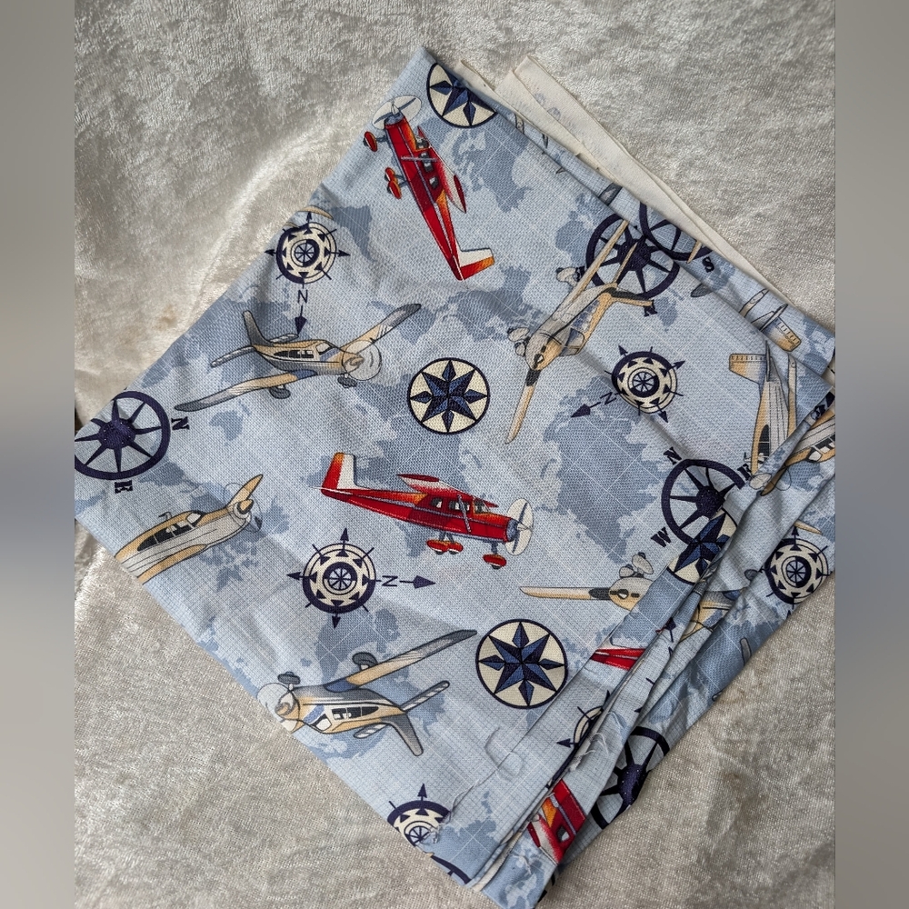 Timeless Treasures Low-wing High Wing Airplane Compass Blue Fabric